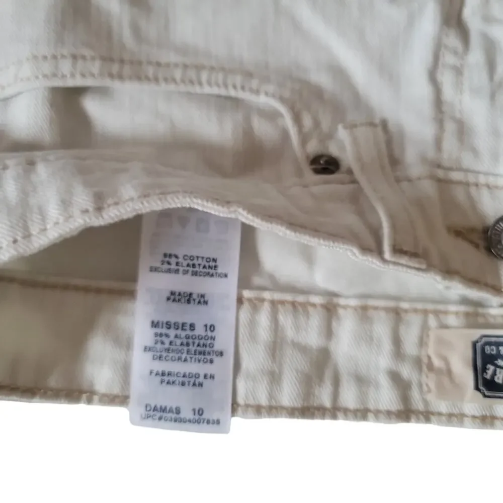 Levi's Signature White Denim Jean Shorts Women's Size 10